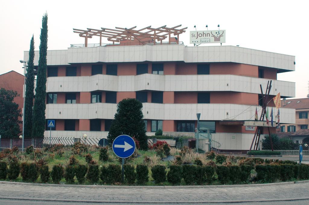 Hotel St John דסיו מראה חיצוני תמונה