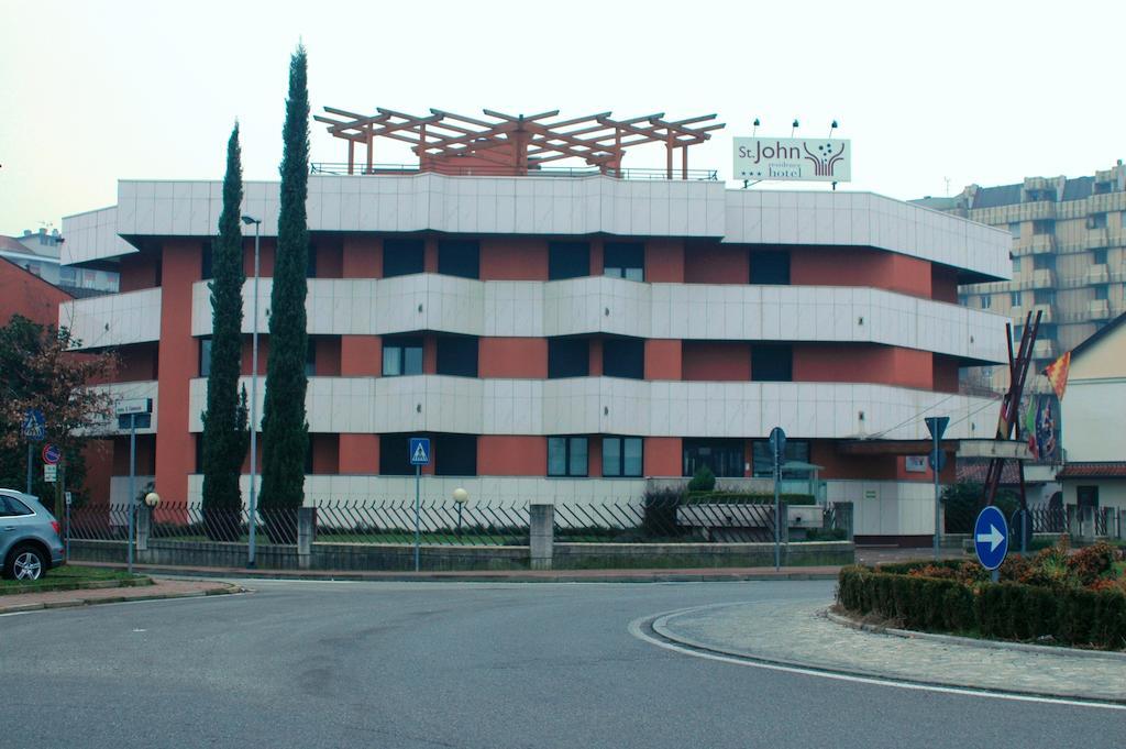 Hotel St John דסיו מראה חיצוני תמונה